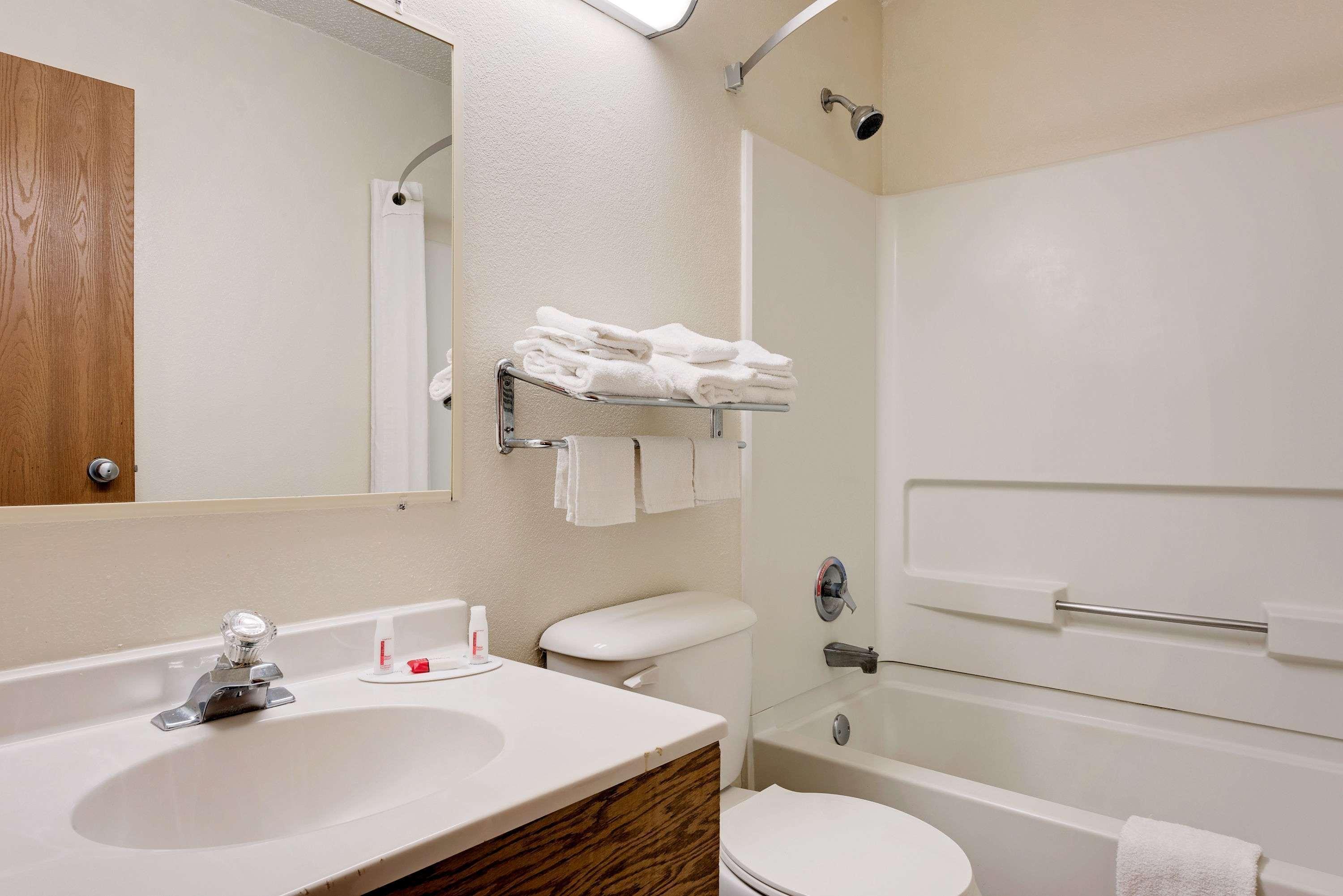 Super 8 Martinsburg Hotel Luaran gambar